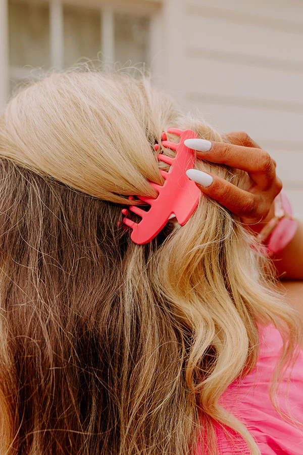 Beach Tripping Hair Claw Clip In Neon Pink - Image 3