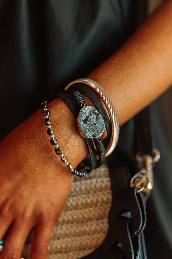 Blissful Break Magnetic Bracelet In Black - Image 3