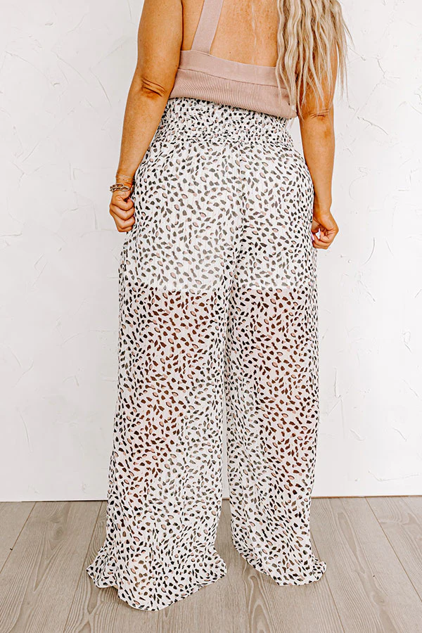 Boat Weekend High Waist Pants in White Curves - Image 3