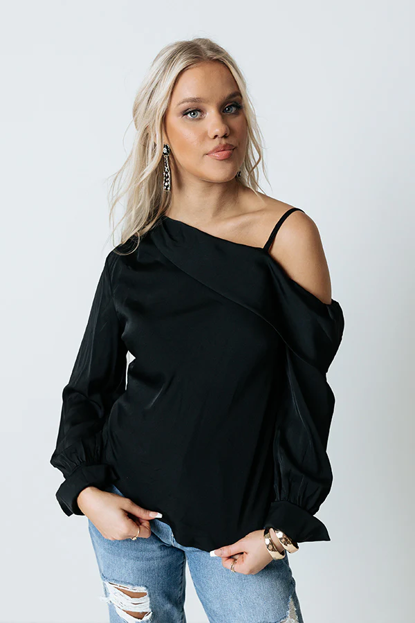 Call The Paparazzi Top In Black - Image 8