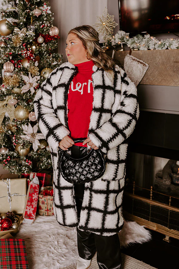 Cozier Than Most Sherpa Coat Curves - Image 5