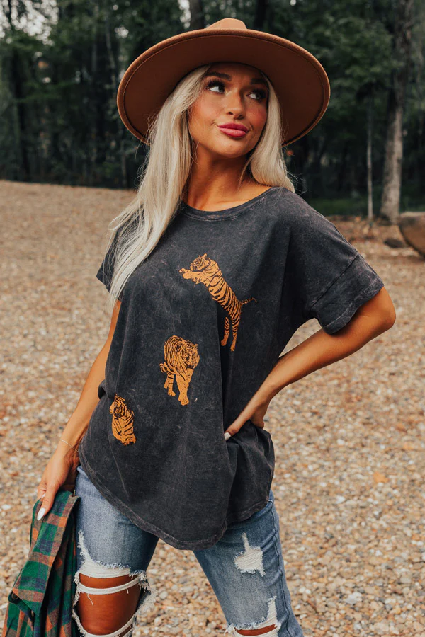 Good Behavior Graphic Tee In Vintage Black - Image 4