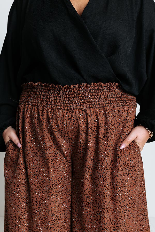 Good Dream Leopard Pants In Cinnamon Curves - Image 2