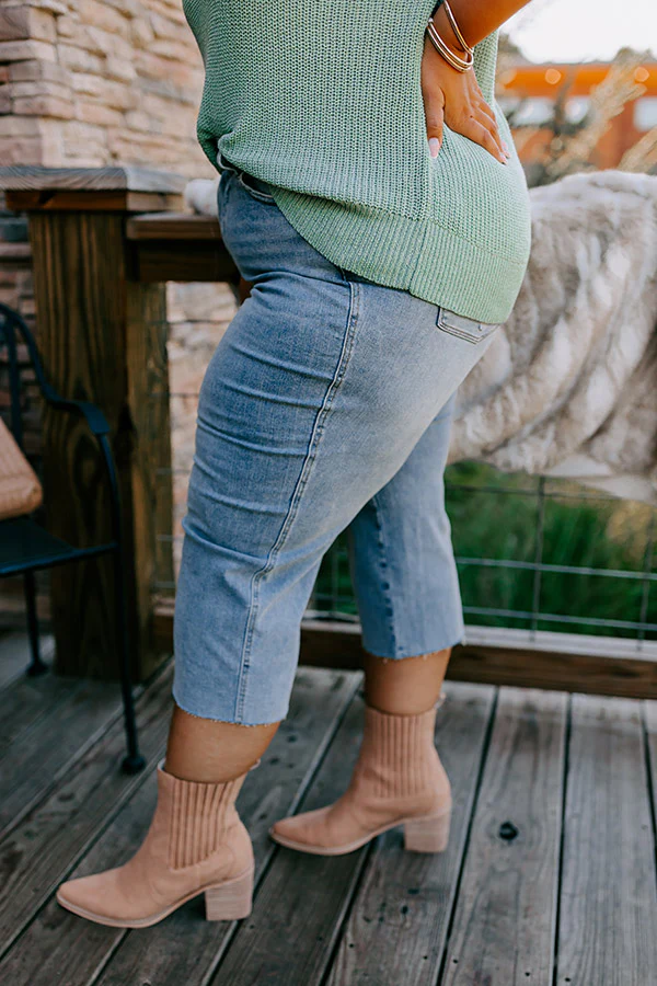 JUDY BLUE Ariana Midrise Wide Leg Jean Curves - Image 4