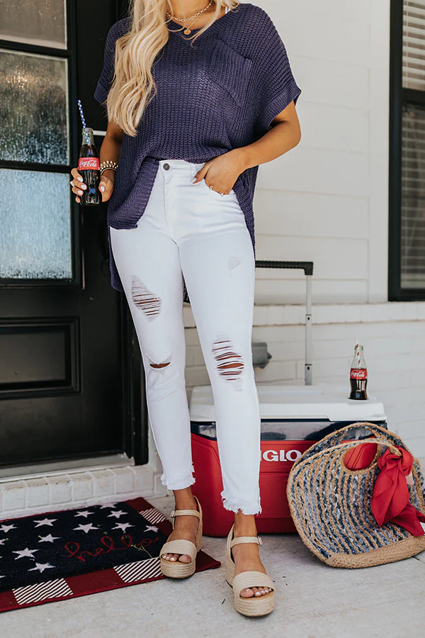 KanCan Malibu Distressed Midrise Skinny In White - Image 8
