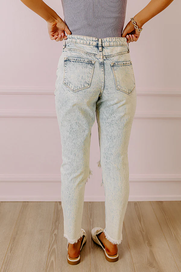 KanCan The Declan High Waist Mom Jean In Light Acid Wash - Image 3