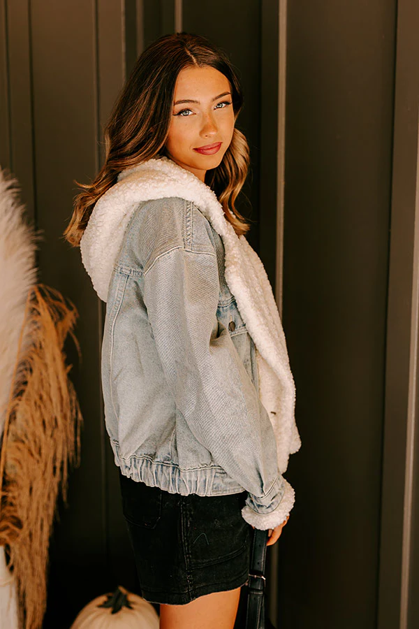Layer Lover Sherpa Denim Jacket in Light Wash - Image 5