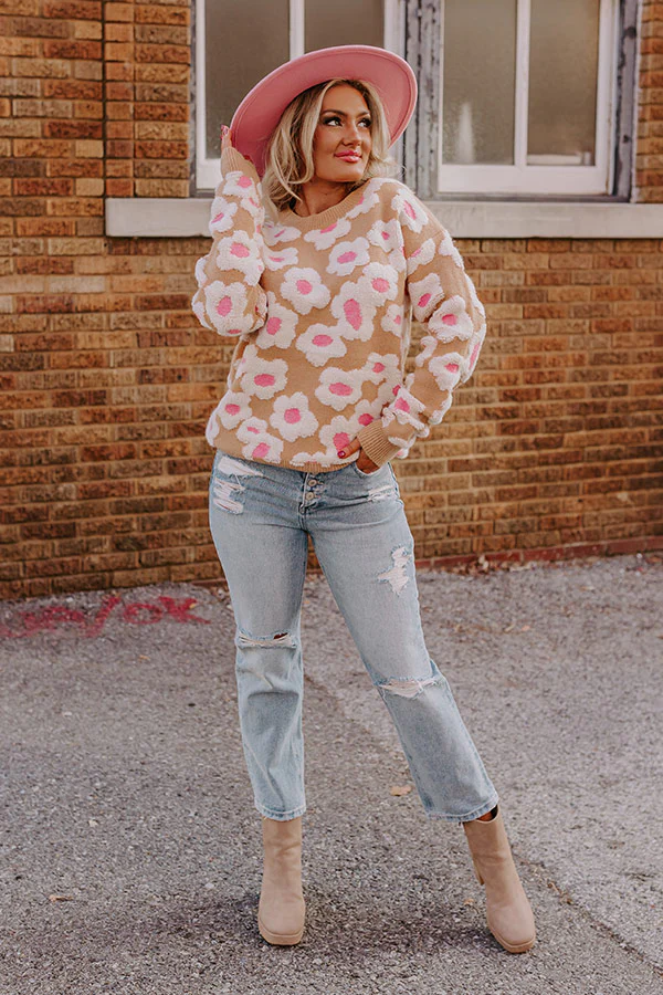 Living Floral Sweater in Iced Latte - Image 4
