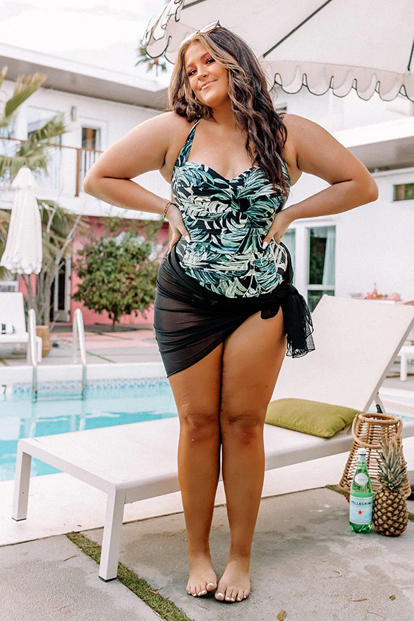 Resort Queen One Piece Swimsuit Curves - Image 8