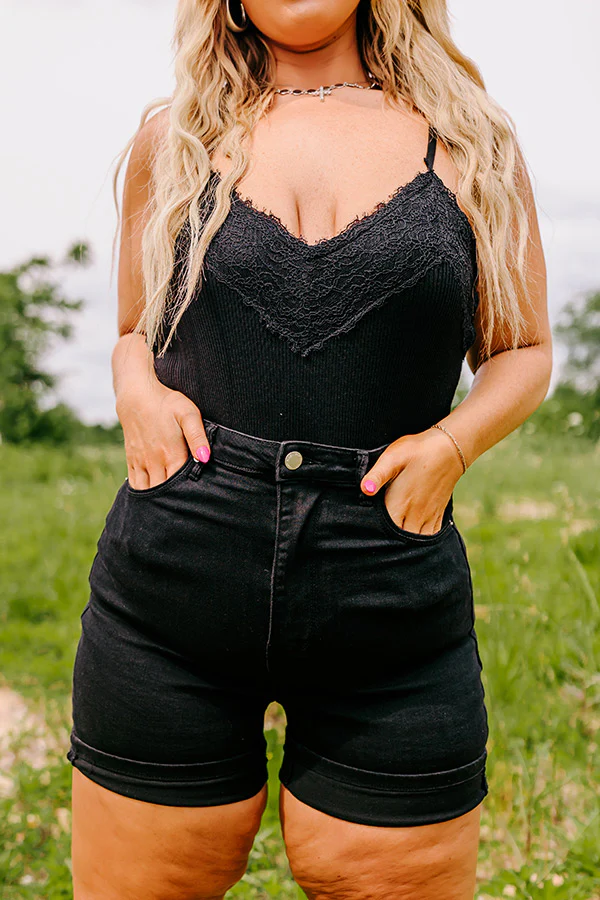 Risen The Lilliana High Waist Shorts Curves - Image 2