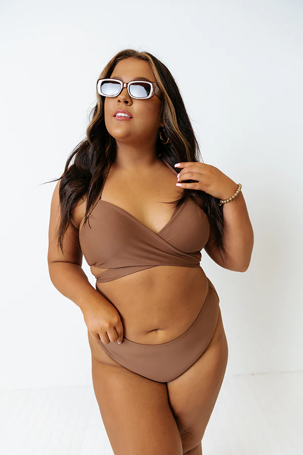 Sandy Seaside High Waist Bikini Bottom in Chocolate Curves - Image 2