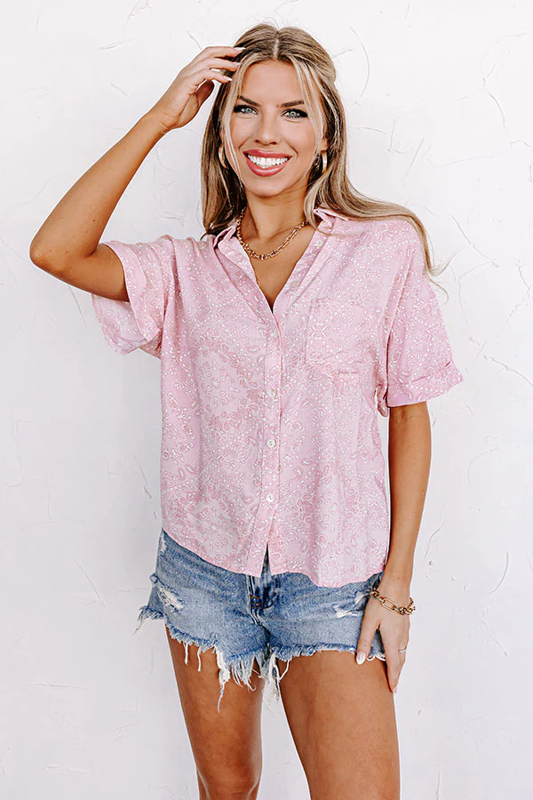 Soho Endeavors Paisley Top In Pink