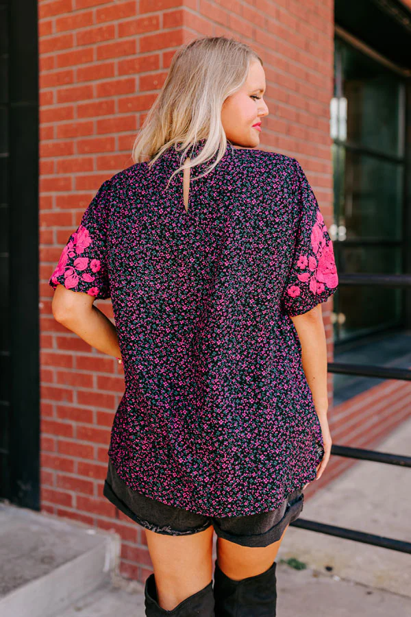 Stay Near Embroidered Shift Top Curves - Image 9