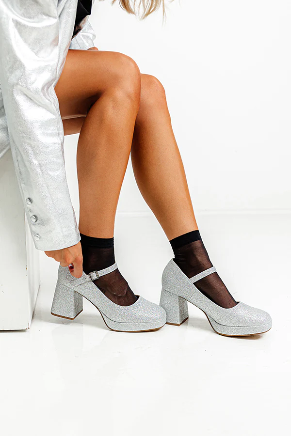 The Alaia Glitter Heel In Silver - Image 6