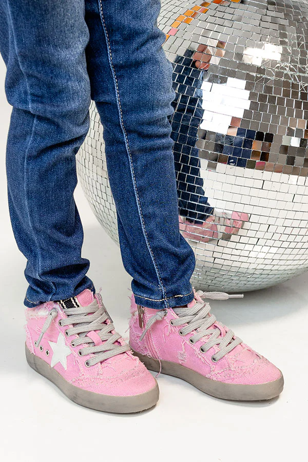 The Evelyn Children's Vintage Sneaker in Pink - Image 2