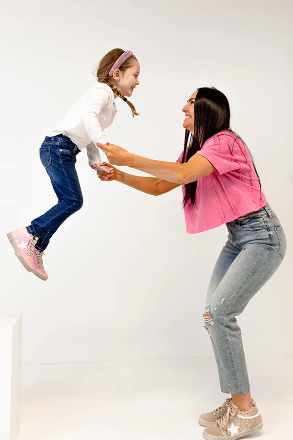 The Evelyn Children's Vintage Sneaker in Pink - Image 5