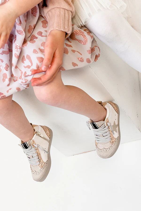 The Evelyn Toddler's Vintage Sneaker in Stone - Image 3