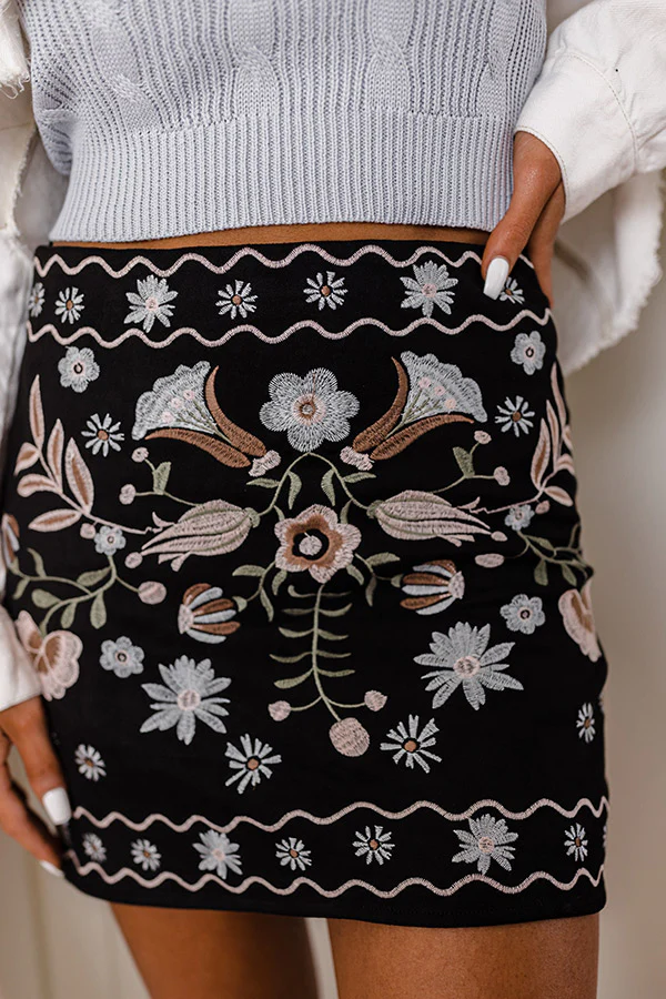 The Giada Embroidered Skirt - Image 4