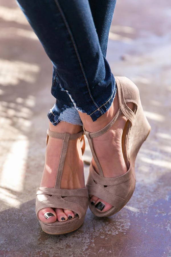 The Lola Wedge in Taupe - Image 2