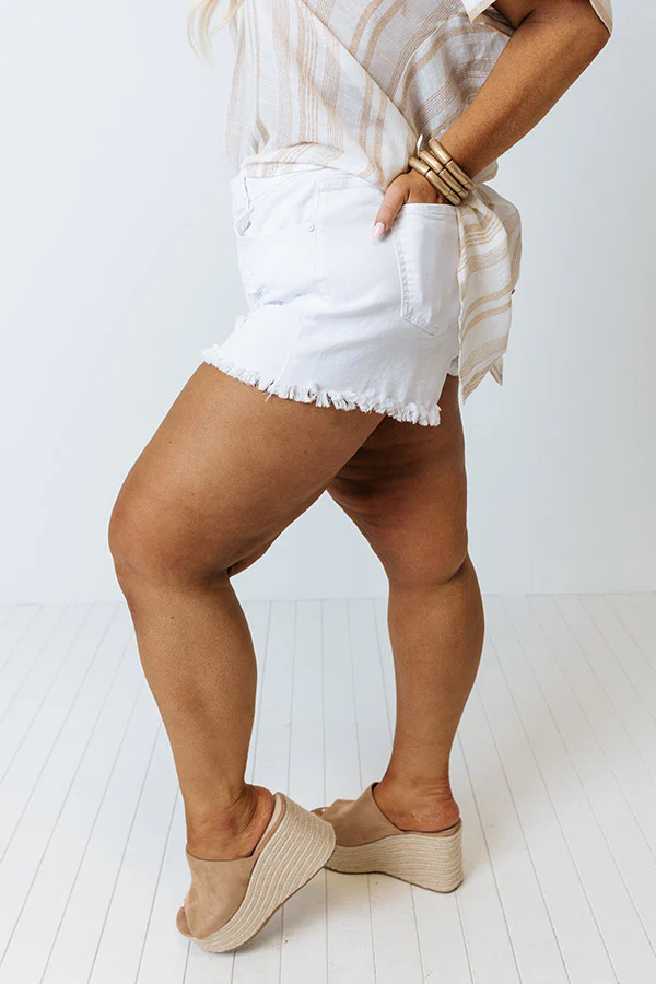 20-64 The Mardi High Waist Distressed Shorts Curves - Image 5