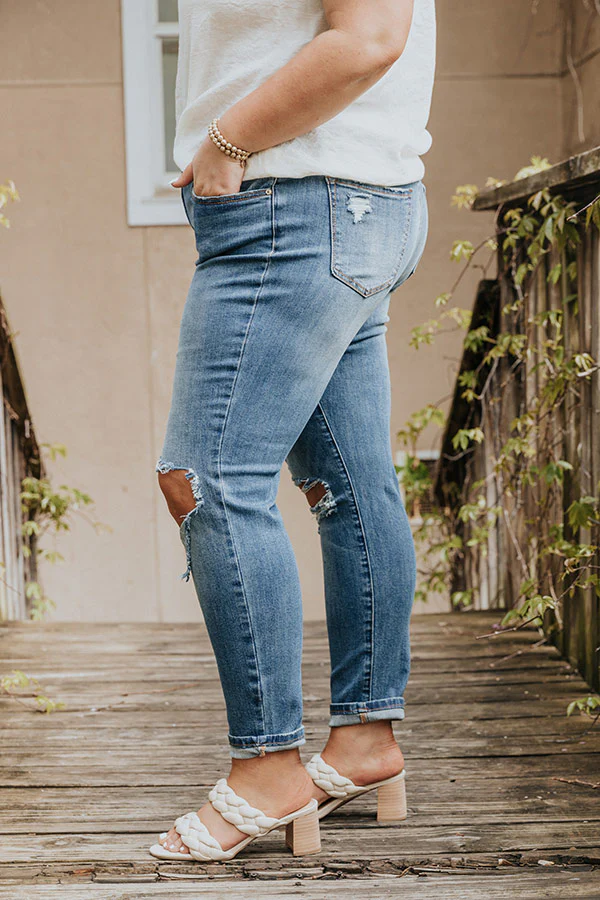 The Tabby High Waist Distressed Skinny Curves - Image 3