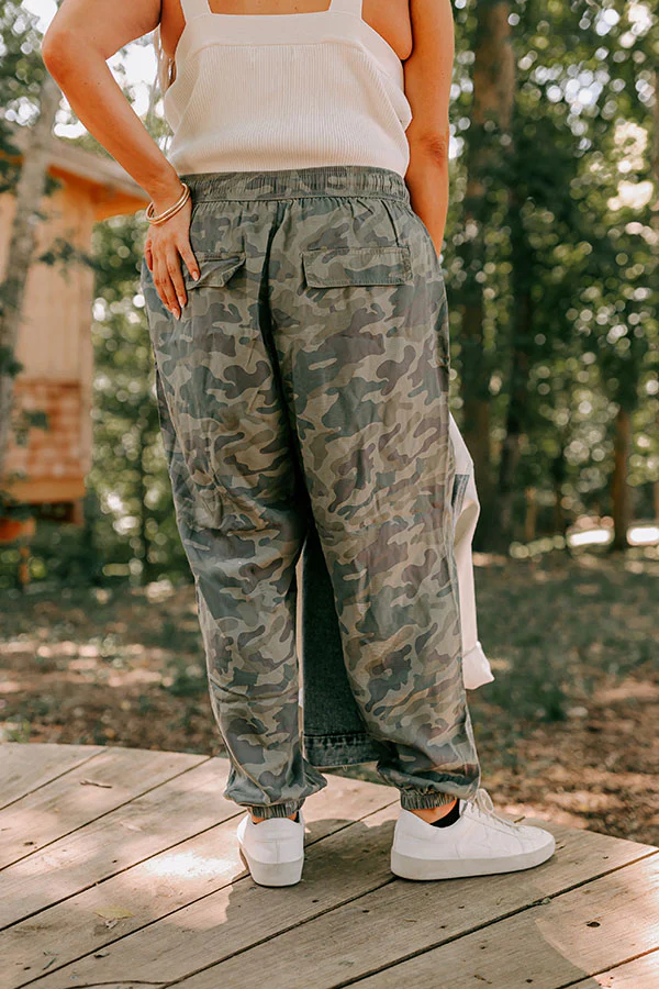 The Tryston Midrise Camo Joggers Curves - Image 3